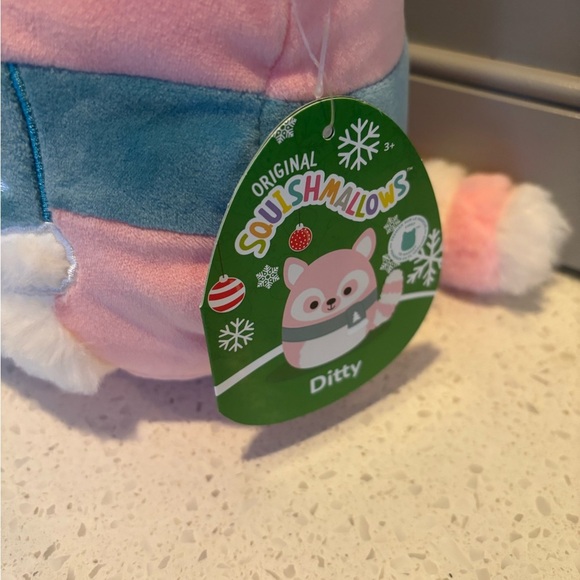 Nwt Squishmallow Ditty the pink lemur 8” - Picture 2 of 4